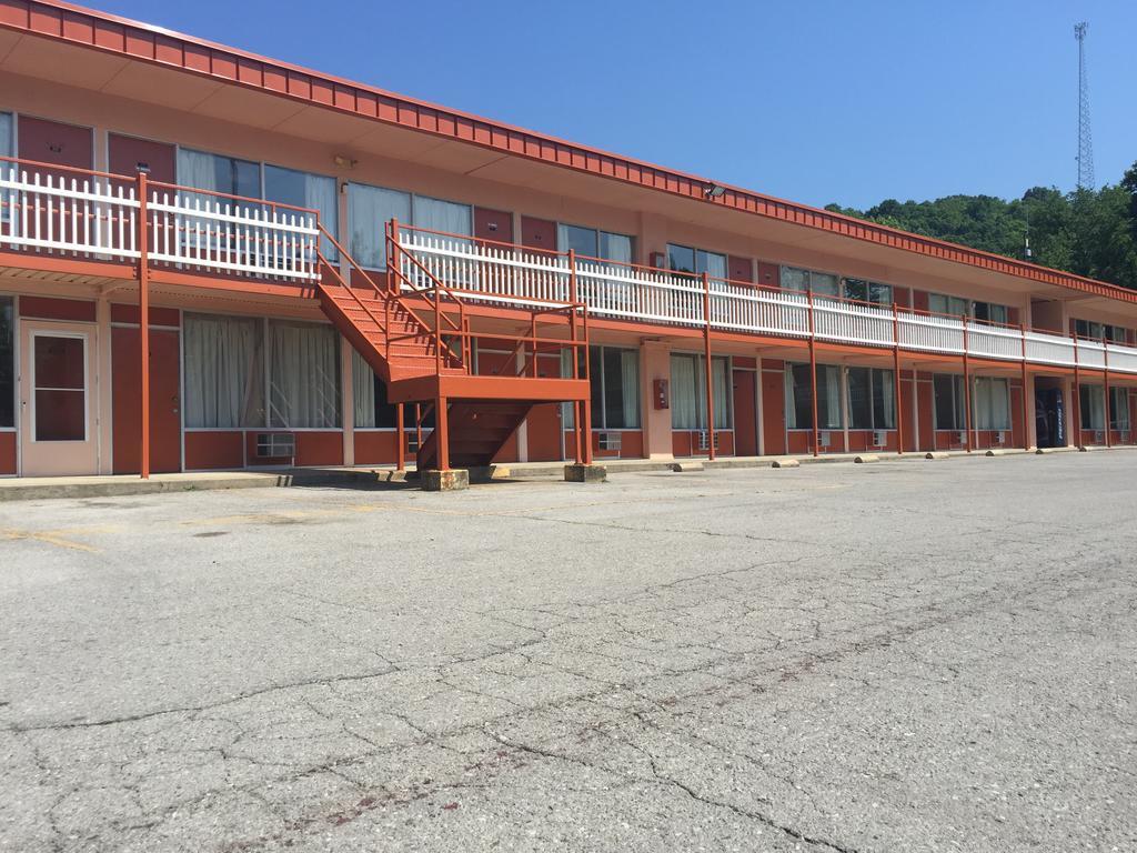 Daniel Boone Motor Inn Pikeville Extérieur photo