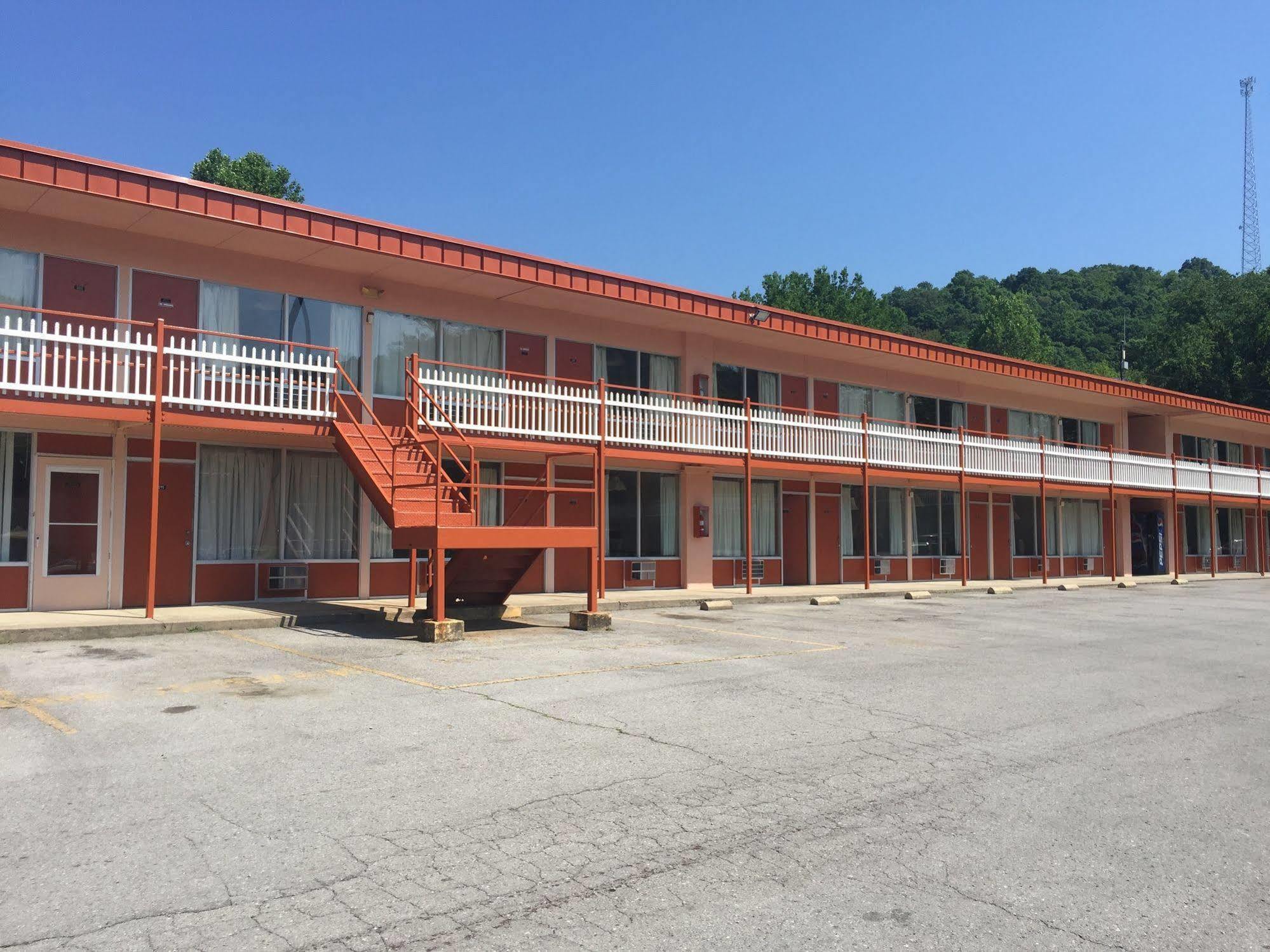 Daniel Boone Motor Inn Pikeville Extérieur photo